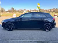 Gebraucht Mercedes A180 AMG line 136 PS (100 kW) 2022 Schwarz Limousine