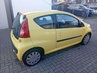 Gebraucht Peugeot 107 Filou 68 PS (50 kW) 2009 Gelb Kleinwagen