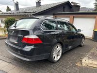 Gebraucht BMW 525 197 PS (144 kW) 2009 Schwarz Kombi