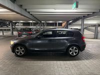 Gebraucht BMW 116 122 PS (89 kW) 2005 Grau Kleinwagen