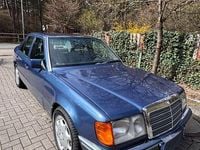 Gebraucht Mercedes E400 279 PS (205 kW) 1993 Blau Limousine