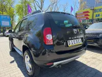 Używany Dacia Duster Lauréate 107 KM (78 kW) 2011 Czarny SUV