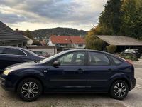 Gebraucht Ford Focus Trend 101 PS (74 kW) 2006 Blau Kleinwagen