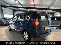 Gebraucht Dacia Lodgy Comfort 131 PS (96 kW) 2017 Silber Van / Kleinbus