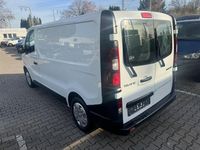 Gebraucht Renault Trafic Komfort 95 PS (69 kW) 2019 Weiß Van / Kleinbus