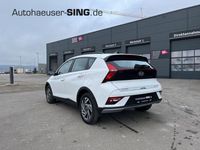Neu Hyundai Bayon 101 PS (74 kW) 2025 Atlas white SUV