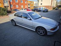 Gebraucht BMW 523 170 PS (125 kW) 1999 Silber Limousine