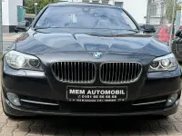 Gebraucht BMW 530 Sport Line 258 PS (189 kW) 2012 Sophistograu Limousine