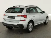 Gebraucht Skoda Kamiq Selection 150 PS (110 kW) 2024 Moonweiß perleffekt SUV