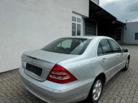 Gebraucht Mercedes C220 Elegance 143 PS (105 kW) 2002 Silber Limousine