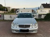 Gebraucht Mercedes E320 204 PS (150 kW) 2003 Silber Limousine