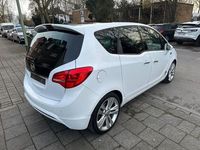 Gebraucht Opel Meriva Design Edition 140 PS (102 kW) 2012 Weiß Van / Kleinbus
