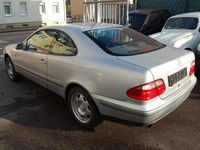 Gebraucht Mercedes CLK230 193 PS (141 kW) 1999 Silber Coupé