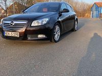 Gebraucht Opel Insignia 194 PS (142 kW) 2012 Braun Kombi