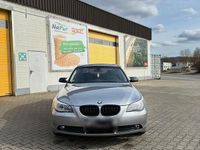 Gebraucht BMW 523 170 PS (125 kW) 2006 Grau Limousine