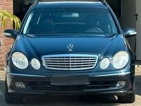Gebraucht Mercedes E270 Avantgarde 177 PS (130 kW) 2003 Schwarz Kombi