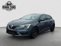 Gebraucht Renault Mégane IV Life 116 PS (85 kW) 2019 Grau Limousine