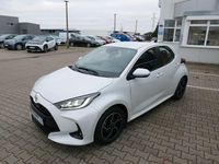 Gebraucht Toyota Yaris Team 125 PS (91 kW) 2023 Platinum white pearl mc. Kleinwagen