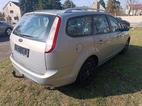 Gebraucht Ford Focus 101 PS (74 kW) 2010 Silber Kombi