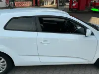 Gebraucht Kia Ceed 128 PS (94 kW) 2010 Weiß Kleinwagen