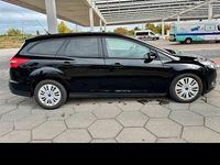 Gebraucht Ford Focus 120 PS (88 kW) 2016 Schwarz Kombi