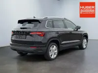 Neu Skoda Karoq Selection 150 PS (110 kW) 2026 Schwarzmagic perleffekt SUV