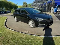 Gebraucht Opel Astra Edition 125 PS (91 kW) 2018 Schwarz Kombi