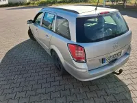 Gebraucht Opel Astra 101 PS (74 kW) 2007 Silber Limousine
