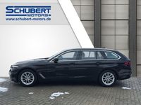 Gebraucht BMW 520 184 PS (135 kW) 2022 Schwarz ii/bonnet fluid black Kombi