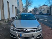Gebraucht Opel Astra 90 PS (66 kW) 2010 Silber Limousine