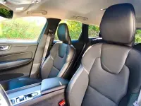 Gebraucht Volvo XC60 Momentum 150 PS (110 kW) 2019 Weiß SUV