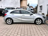 Gebraucht Mercedes A180 Style 122 PS (89 kW) 2015 Silber Kleinwagen