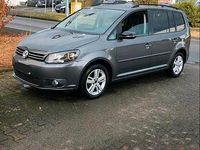 Gebraucht VW Touran Match 105 PS (77 kW) 2012 Silber Van / Kleinbus