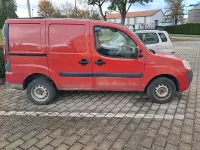 Gebraucht Fiat Doblò 75 PS (55 kW) 2006 Rot Van / Kleinbus
