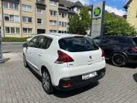 Gebraucht Peugeot 3008 Active 120 PS (88 kW) 2016 Weiß Van / Kleinbus