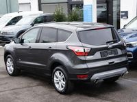 Gebraucht Ford Kuga Titanium 150 PS (110 kW) 2018 Grau SUV