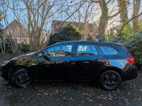 Gebraucht Opel Astra 140 PS (102 kW) 2011 Schwarz Kombi