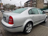 Gebraucht Skoda Superb Elegance 193 PS (141 kW) 2005 Silber Limousine
