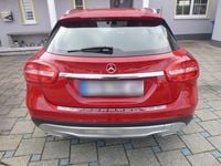 Gebraucht Mercedes GLA200 156 PS (114 kW) 2016 Rot SUV