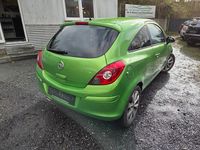 Gebraucht Opel Corsa 69 PS (50 kW) 2014 Grün Kleinwagen
