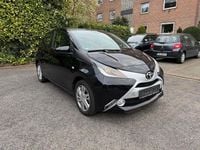 Gebraucht Toyota Aygo X-play 69 PS (50 kW) 2016 Schwarz Kleinwagen