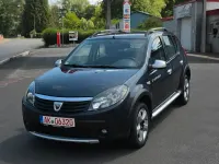 Gebraucht Dacia Sandero Stepway 88 PS (64 kW) 2012 Grau Kleinwagen