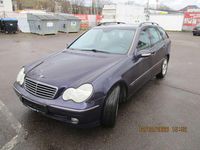 Gebraucht Mercedes C200 Avantgarde 163 PS (119 kW) 2002 Amethystviolett metallic Kombi