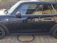 Second-hand Mini Metropolitan 102 CP (75 kW) 2016 Negru Berlinǎ