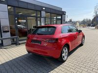 Gebraucht Audi A3 Attraction 179 PS (131 kW) 2015 Rot Kleinwagen