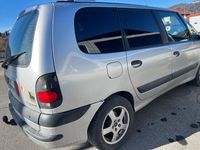 Gebraucht Renault Espace 129 PS (94 kW) 2001 Silber Van / Kleinbus