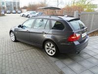 Gebraucht BMW 320 Advantage 177 PS (130 kW) 2008 Andere farbe metallic Kombi