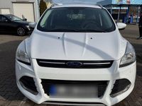 Gebraucht Ford Kuga 120 PS (88 kW) 2015 Weiß SUV