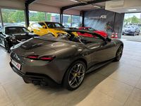 Neu Ferrari Roma 620 PS (456 kW) 2025 Grau Coupé