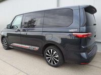 Neu VW Multivan Comfortline 150 PS (110 kW) 2026 Starlightblau metallic Van / Kleinbus